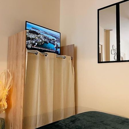 Studio Charmant Hyper Centre Коняк Екстериор снимка